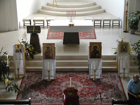 Altar und Ikonen_Klosterkirche Mariastern_Gwiggen